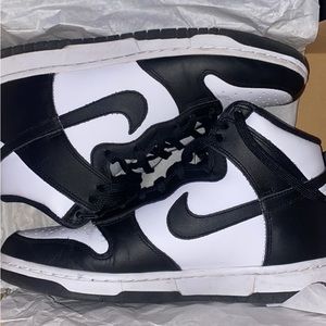 Panda dunks size 10.5